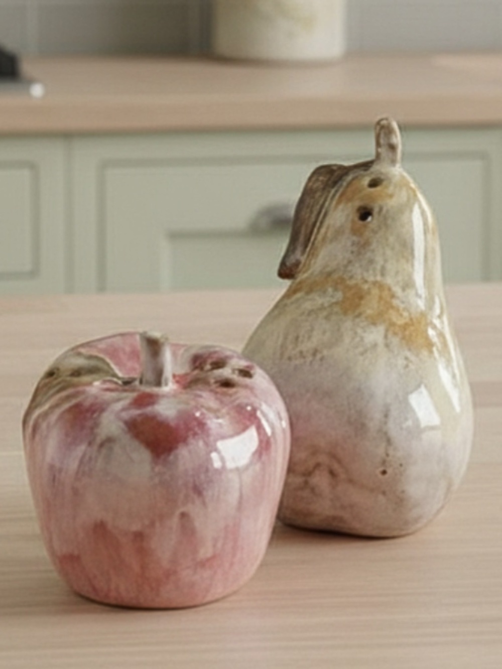 Apple & Pear Salt/Pepper Shaker Set